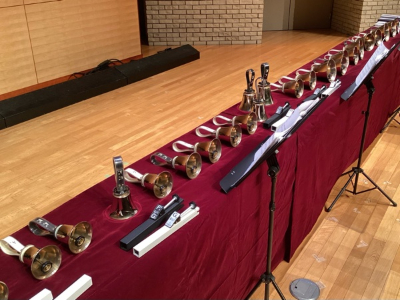 20251213･02ﾌｧﾐﾘｰｸﾘｽﾏｽ･ﾊﾝﾄﾞﾍﾞﾙa4