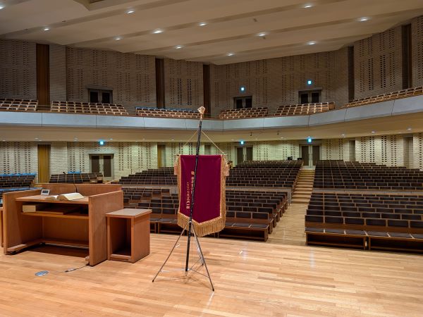 20260228大ﾁｬﾍﾟﾙ･高3卒業式準備完了a6